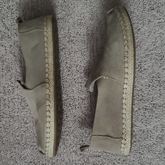 TOMS Desert Taupe Suede Alpargatas - Picture 6 of 16
